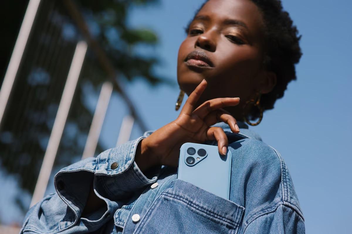 Un téléphone vraiment durable ? Découvrez le Fairphone 5 !